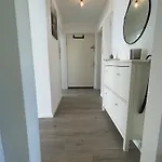Stilvolles Mit Einzigartigem Charme דירה רדולפצל אם בודנזי